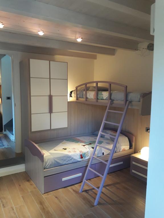 Residenza Borgo Antico Apartment Monte Isola Luaran gambar