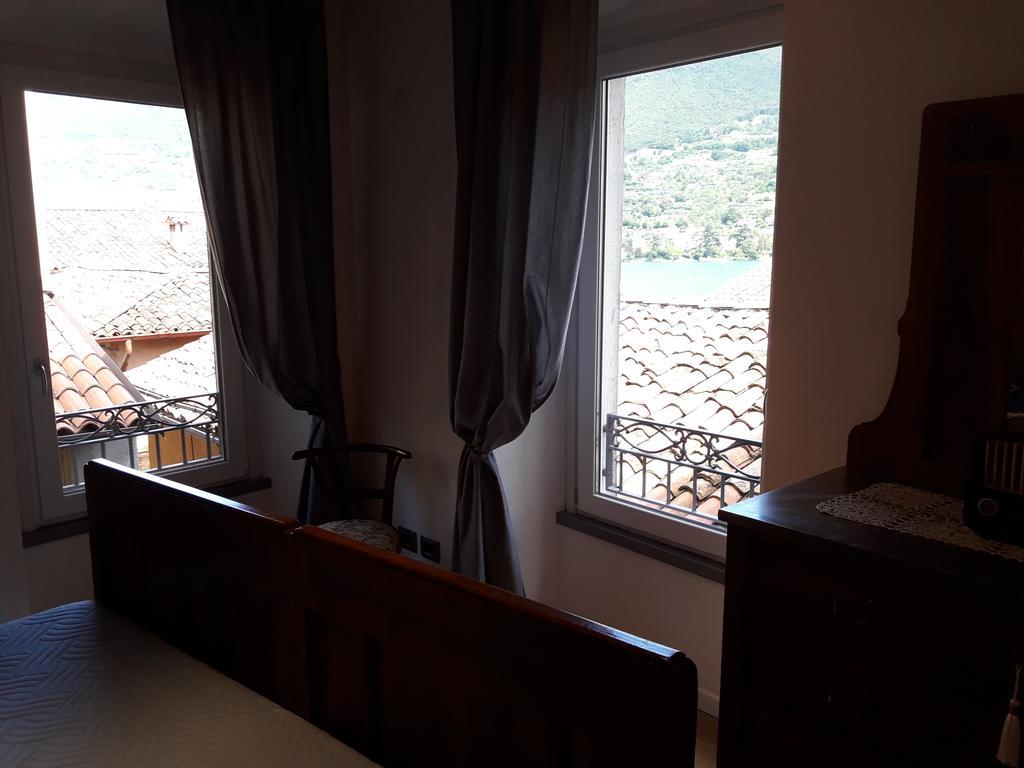 Residenza Borgo Antico Apartment Monte Isola Luaran gambar