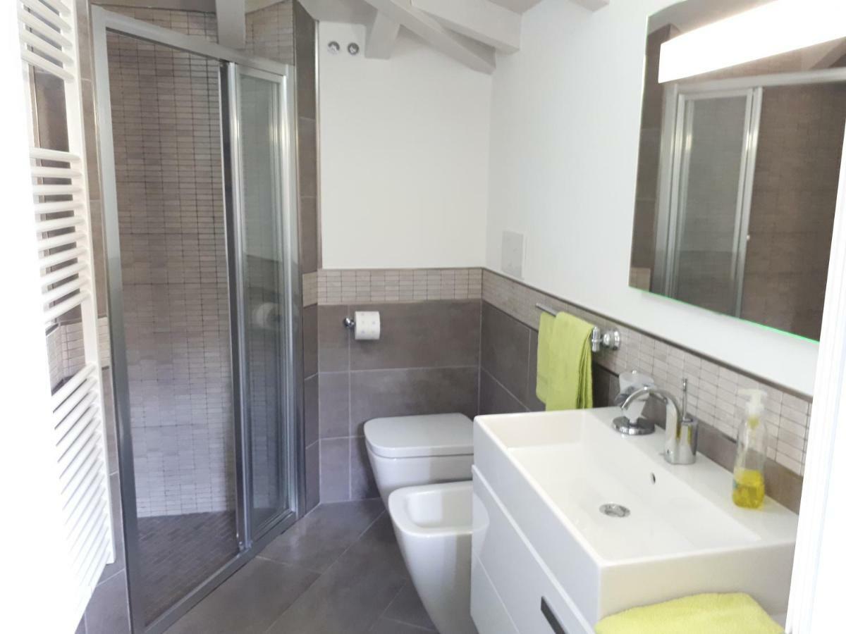 Residenza Borgo Antico Apartment Monte Isola Luaran gambar